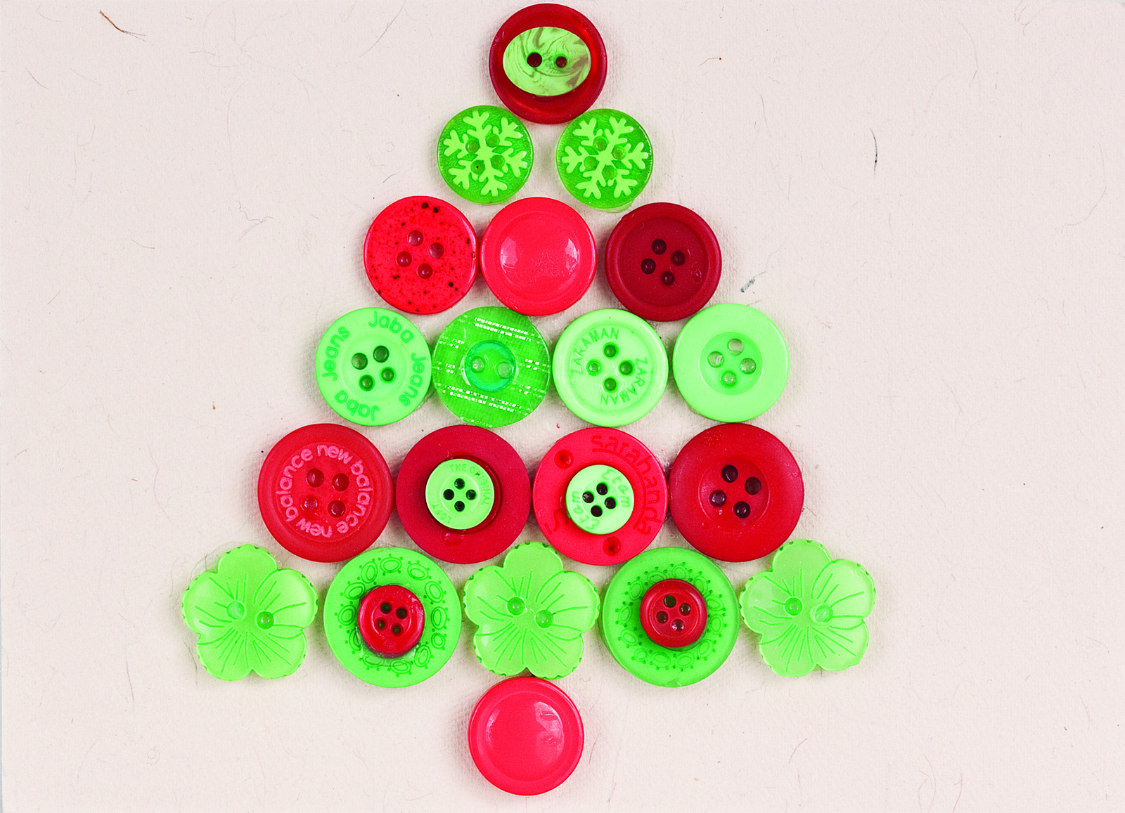 Christmas Buttons, 600g jar. A collection of buttons in traditional