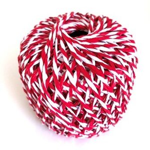 Shamrock Paper Rope Ball Red/White